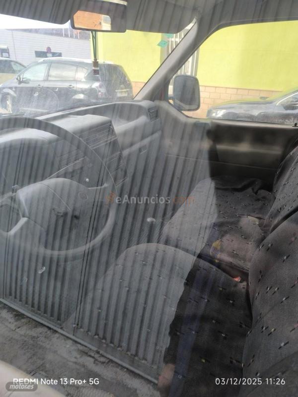 Volkswagen Transporter Pic-up de 2002 con 254.000 Km por 4.000 EUR. en Castellon