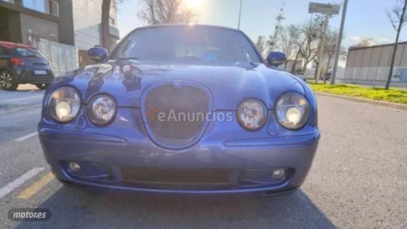 Jaguar S-Type 4.2 V8 R de 2002 con 128.000 Km por 12.000 EUR. en Barcelona