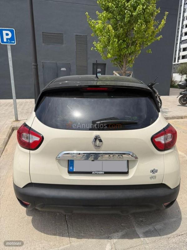 Renault Captur eco2 Intens dCI 90 de 2014 con 80.000 Km por 9.390 EUR. en Valencia