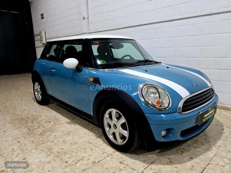 Mini One mini de 2007 con 200.000 Km por 5.300 EUR. en Sevilla