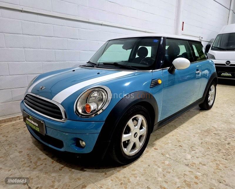 Mini One mini de 2007 con 200.000 Km por 5.300 EUR. en Sevilla