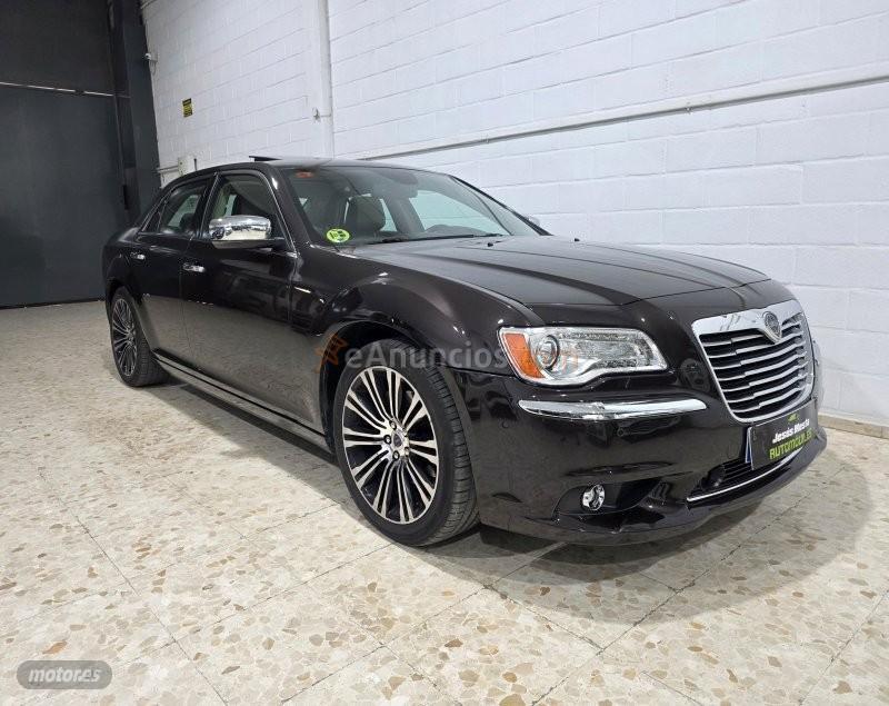Chrysler 300 C 3.0 crdi Limited de 2013 con 170.000 Km por 12.000 EUR. en Sevilla