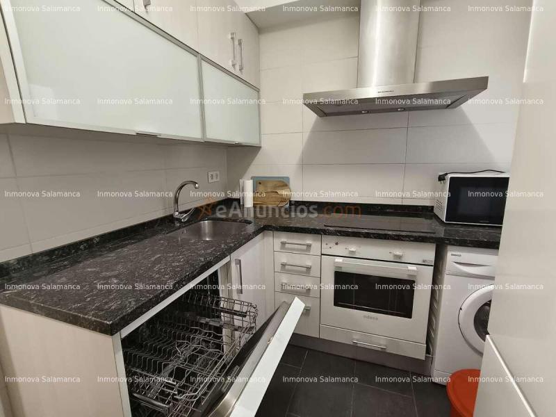 Salamanca (Plaza de la fuente -Centro historico); 4d, 2wc. SS.CC ccind. 1200€