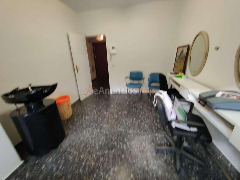Piso para reformar en calle Paraguay