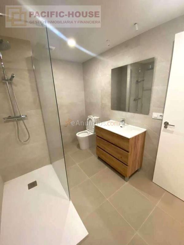 Excelente vivienda totalmente reformada en en el centro de Valencia Ciudad.