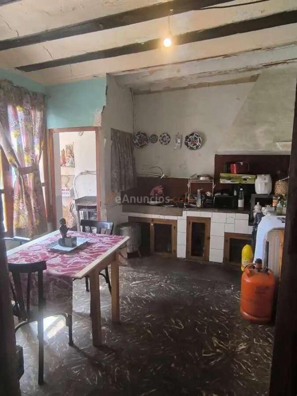 Casa de pueblo con gran potencial en Calle Ayora, Teresa de Cofrentes (46622)