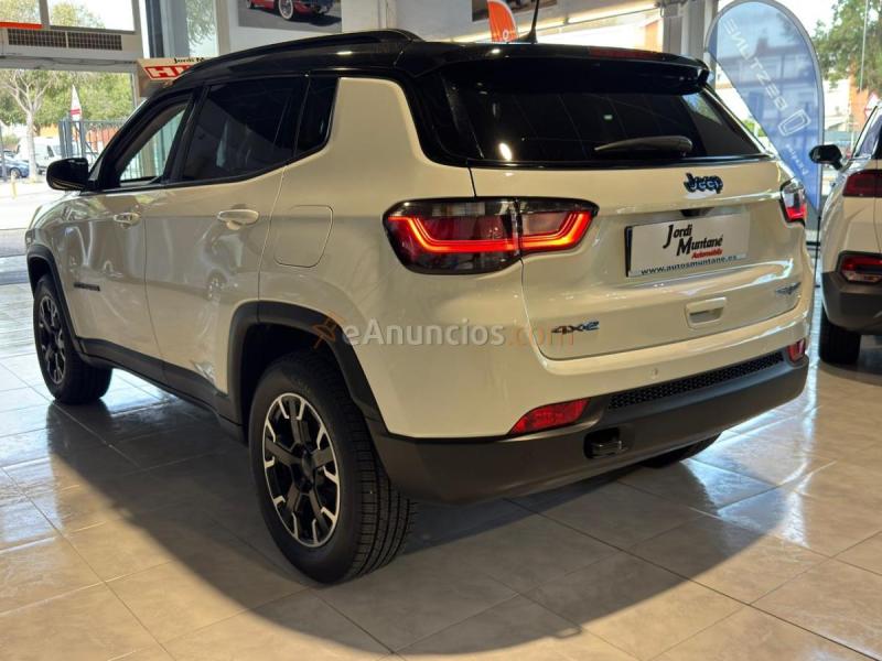 Jeep Compass Trailhawk 4xe PHEV 240 CV .- BAJO CONSUMO .- ETIQUETA CERO EMISIONES .- MUY EQUIPADO .-