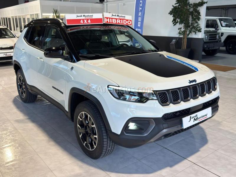 Jeep Compass Trailhawk 4xe PHEV 240 CV .- BAJO CONSUMO .- ETIQUETA CERO EMISIONES .- MUY EQUIPADO .-