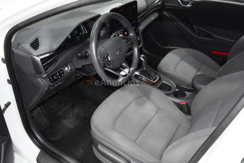 Hyundai IONIQ 1.6 GDI PHEV