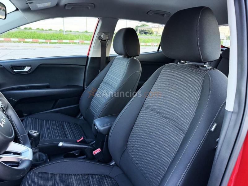 Kia Stonic 1.0 T-GDi MHEV iMT 74 kW