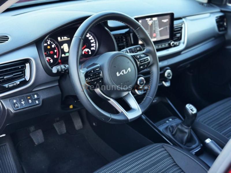 Kia Stonic 1.0 T-GDi MHEV iMT 74 kW