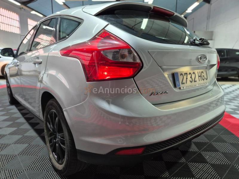 Ford Focus Berlina Trend 1.6
