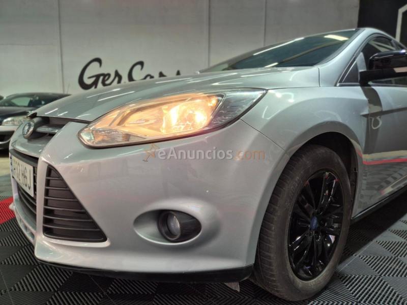 Ford Focus Berlina Trend 1.6