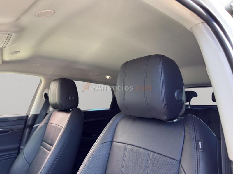 Land-Rover Range Rover Evoque 2.0 P250 R-Dynamic AUTO 4WD MHEV