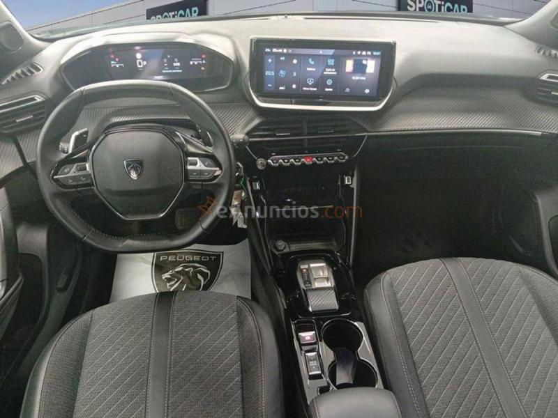 Peugeot 2008   Puretech 130 S&S EAT8 Allure