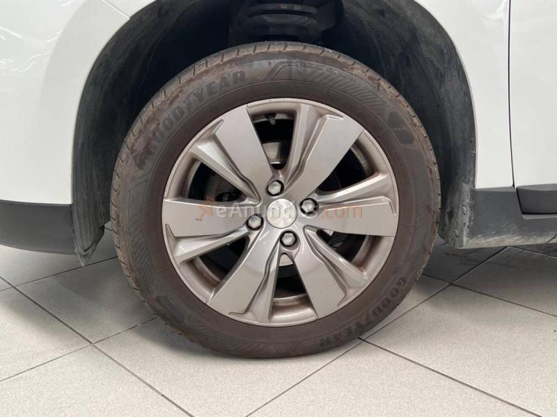 Peugeot 2008   1.2L PureTech 60KW (82CV) Style