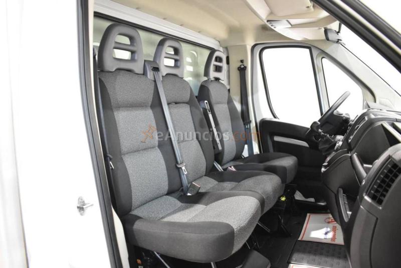 Fiat ducato chasis cabina carrozado paquetera camión 3500 2.3 multijet 130 cv con plataforma elevadora 