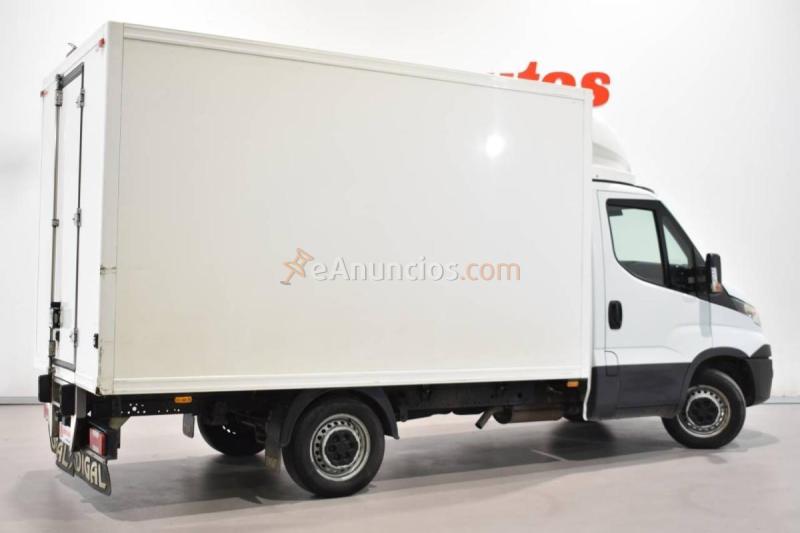 Iveco daily chasis cabina carrozado 35s 16 2.3 td 156 cv hi-matic con equipo de frío thermoking 