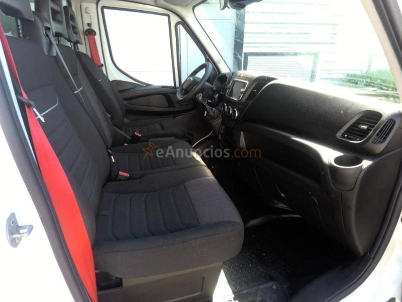 Iveco daily chasis cabina carrozado paquetera camión 3500 3.0d 160 cv con plataforma elevadora y rueda gemela 