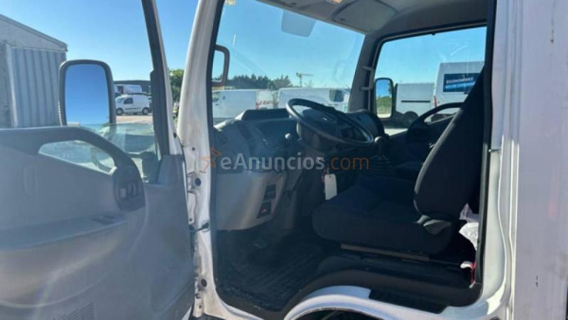 Renault Maxity CAMIÓN GRÚA TELESCÓPICA CON CESTA ELEVADORA ARTICULADA 3.5T 3.0 130 CV 