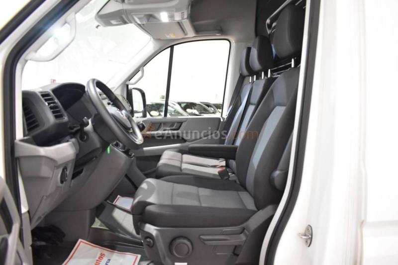 Volkswagen Crafter FURGÓN 35 L3H2 2.0 TDI 140 CV FWD 