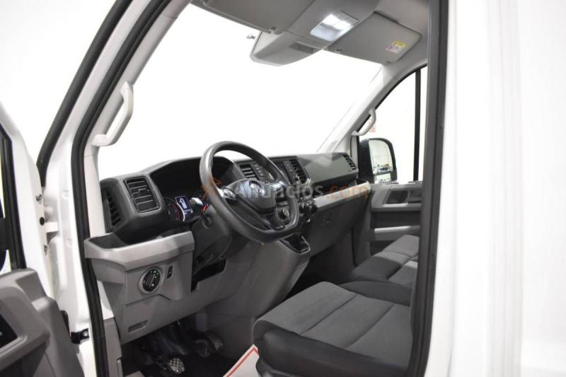 Volkswagen Crafter FURGÓN COMBI 35 L4H3 2.0 TDI 140 CV 7 PLAZAS 
