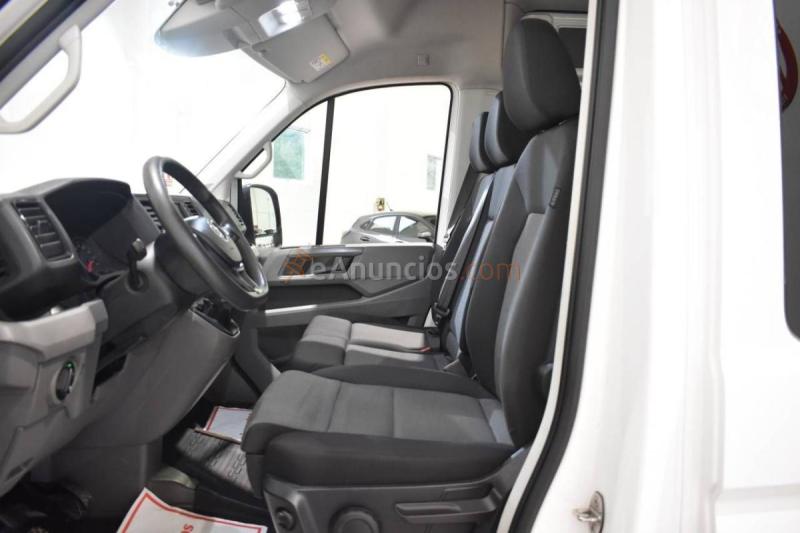 Volkswagen Crafter FURGÓN COMBI 35 L4H3 2.0 TDI 140 CV 7 PLAZAS 