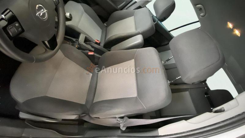 Opel Zafira 1.6 16v Family 