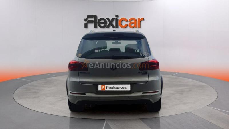 Volkswagen Tiguan 2.0 TDI 177cv DSG 4x4 R-Line BMT 