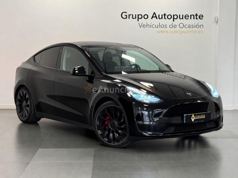 Tesla Model Y PERFORMANCE 4WD
