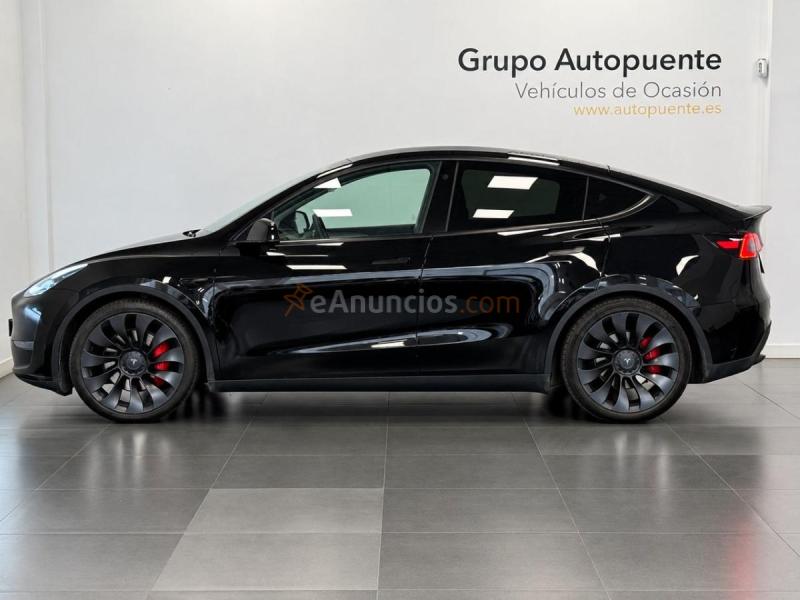 Tesla Model Y PERFORMANCE 4WD