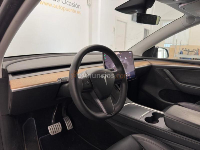Tesla Model Y PERFORMANCE 4WD