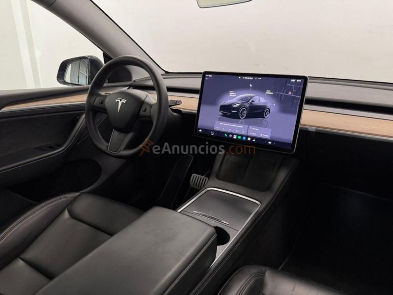 Tesla Model Y PERFORMANCE 4WD
