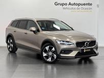 Volvo V60 Cross Country 2.0 B4 D PRO AUTO
