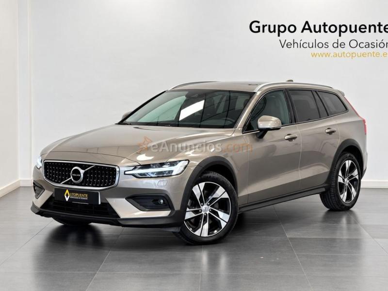 Volvo V60 Cross Country 2.0 B4 D PRO AUTO