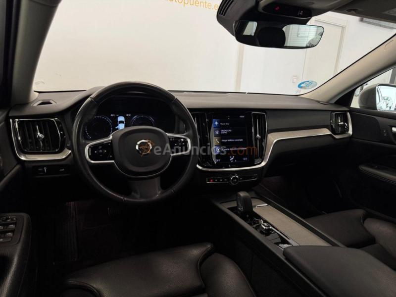 Volvo V60 Cross Country 2.0 B4 D PRO AUTO