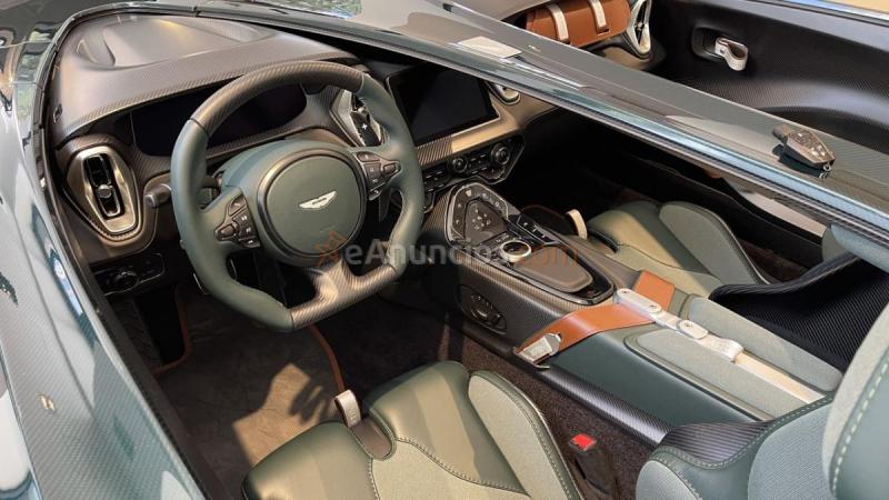 Aston martin Vantage V12 Speedster 