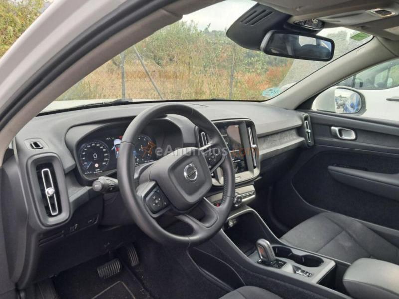 Volvo XC40 1.5 T2 Momentum Core Auto 