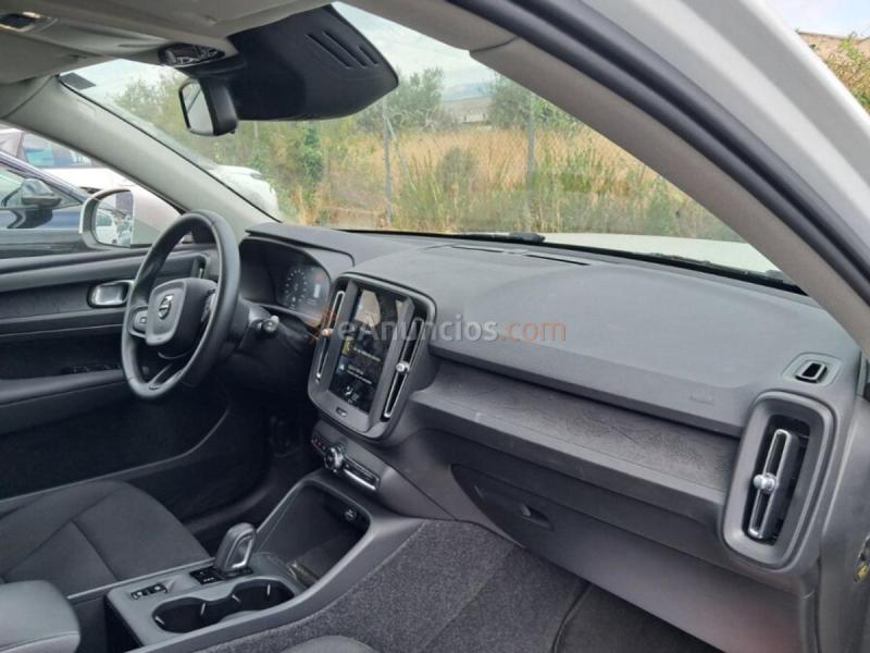 Volvo XC40 1.5 T2 Momentum Core Auto 