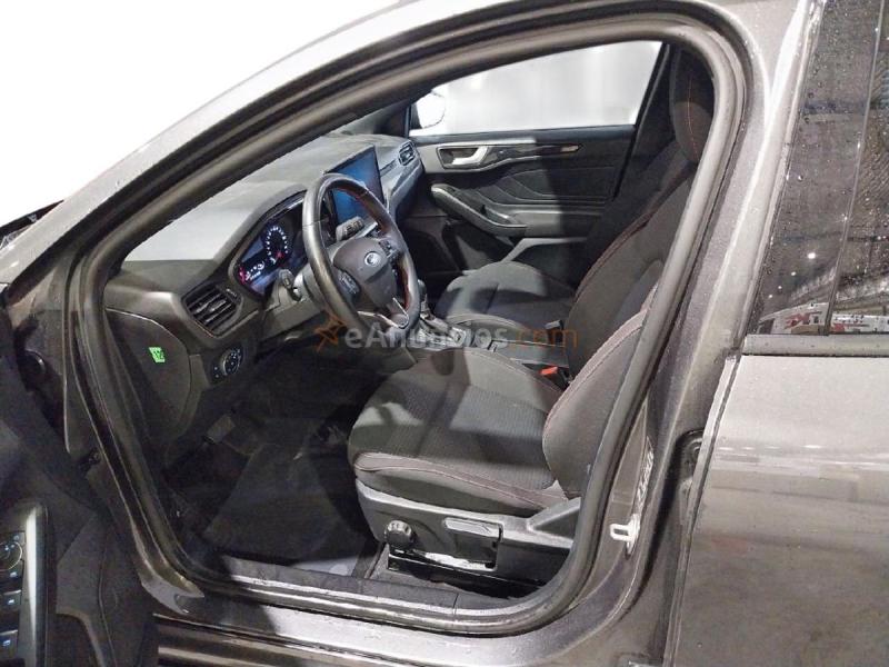 Ford Focus 1.0 Ecoboost MHEV 114kW STLine Auto SB 