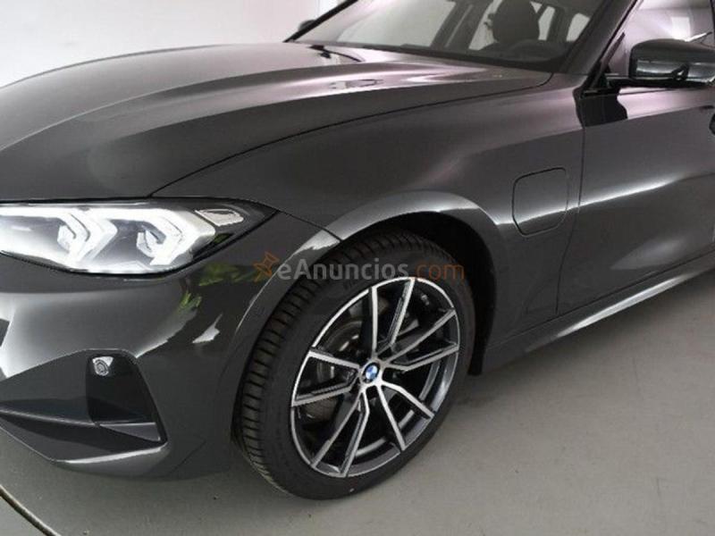 BMW Serie 3 330e xDrive Touring 215 kW (292 CV)