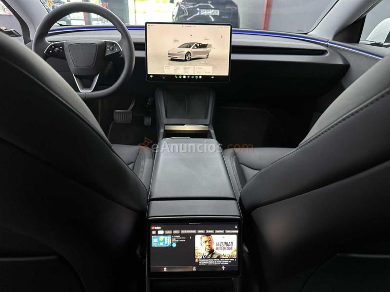 Tesla Model 3 RWD trasera acabado Premium