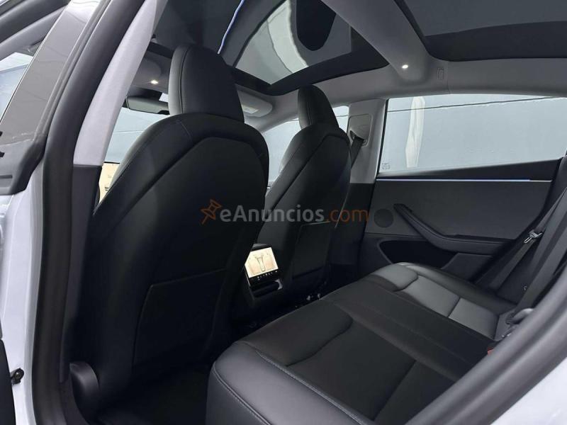Tesla Model 3 RWD trasera acabado Premium