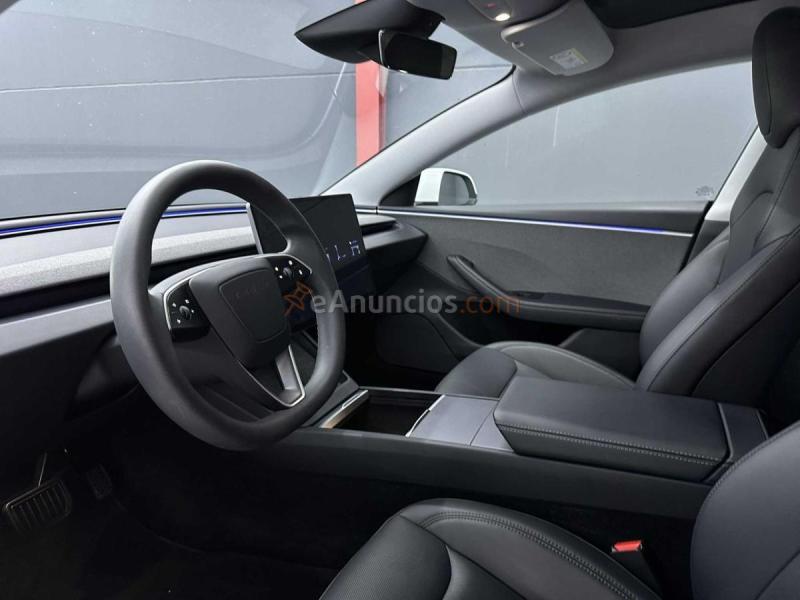 Tesla Model 3 RWD trasera acabado Premium