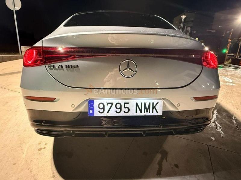 Mercedes CLA 180 con tecnología híbrida 100 kW (136 CV)