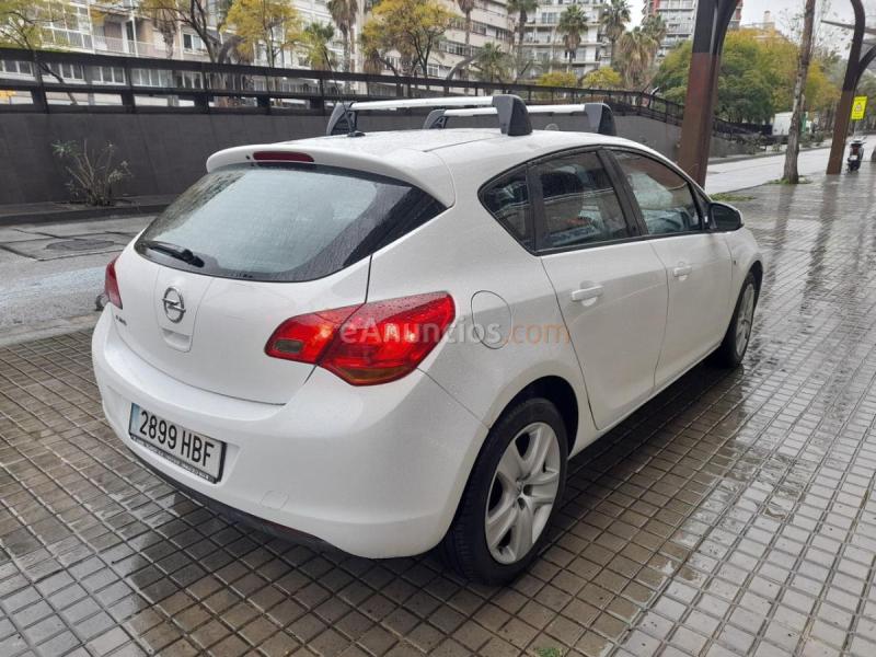 Opel Astra 1.4 Essentia
