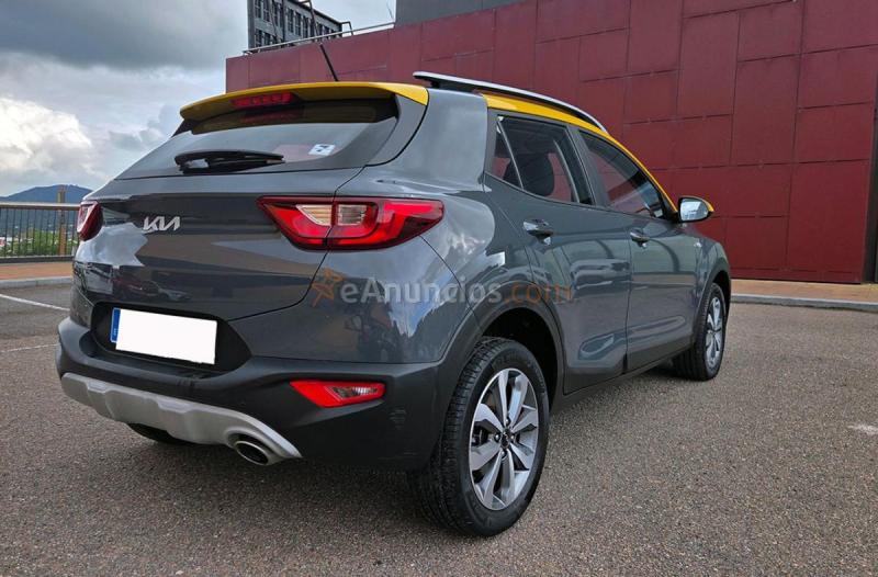 Kia Stonic 1.2 DPI 84CV. CONCEPT MUY BUEN ESTADO