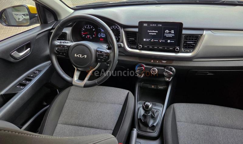 Kia Stonic 1.2 DPI 84CV. CONCEPT MUY BUEN ESTADO