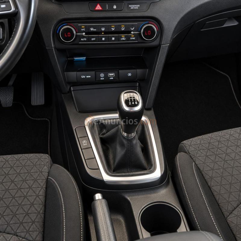 Kia Ceed 1.6 CRDi 100kW (136CV) Drive