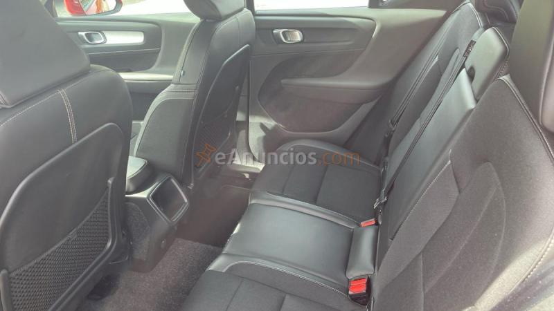 Volvo XC40 2.0 D3 BUSINESS PLUS AUTO 4WD 5P